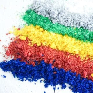 Used as raw material for the production of picric acid and dyes.